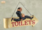 Tanda-tanda Toilet lucu Polyresin Patung Figurine Resin Wall Mounted Sign Bar Sign Dekorasi